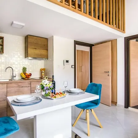 California 3 * ドゥブロブニク