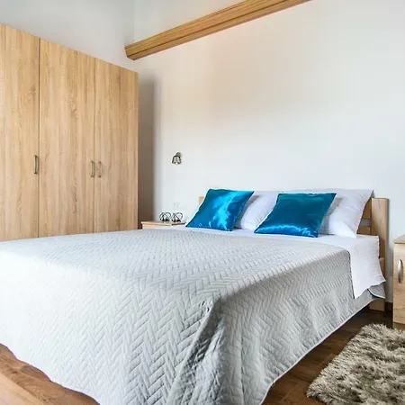 アパート California 3