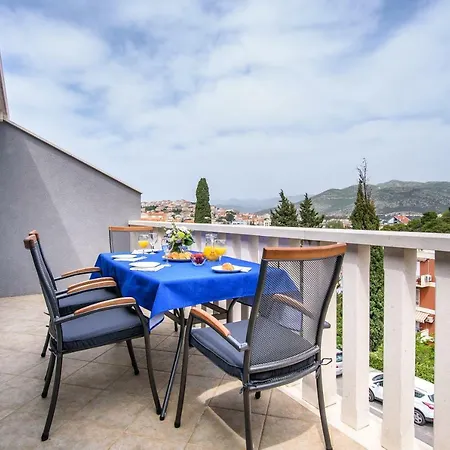 California 3 ドゥブロブニク